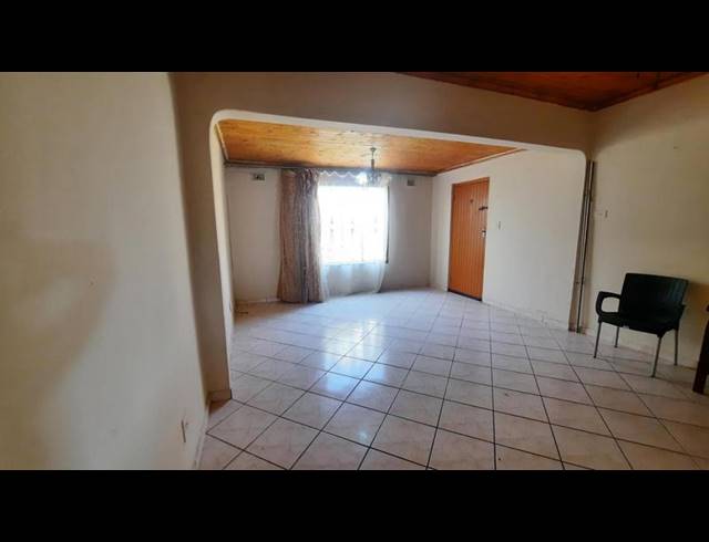 3 BEDROOM PROPERTY TO RENT IN CLAYFIELD